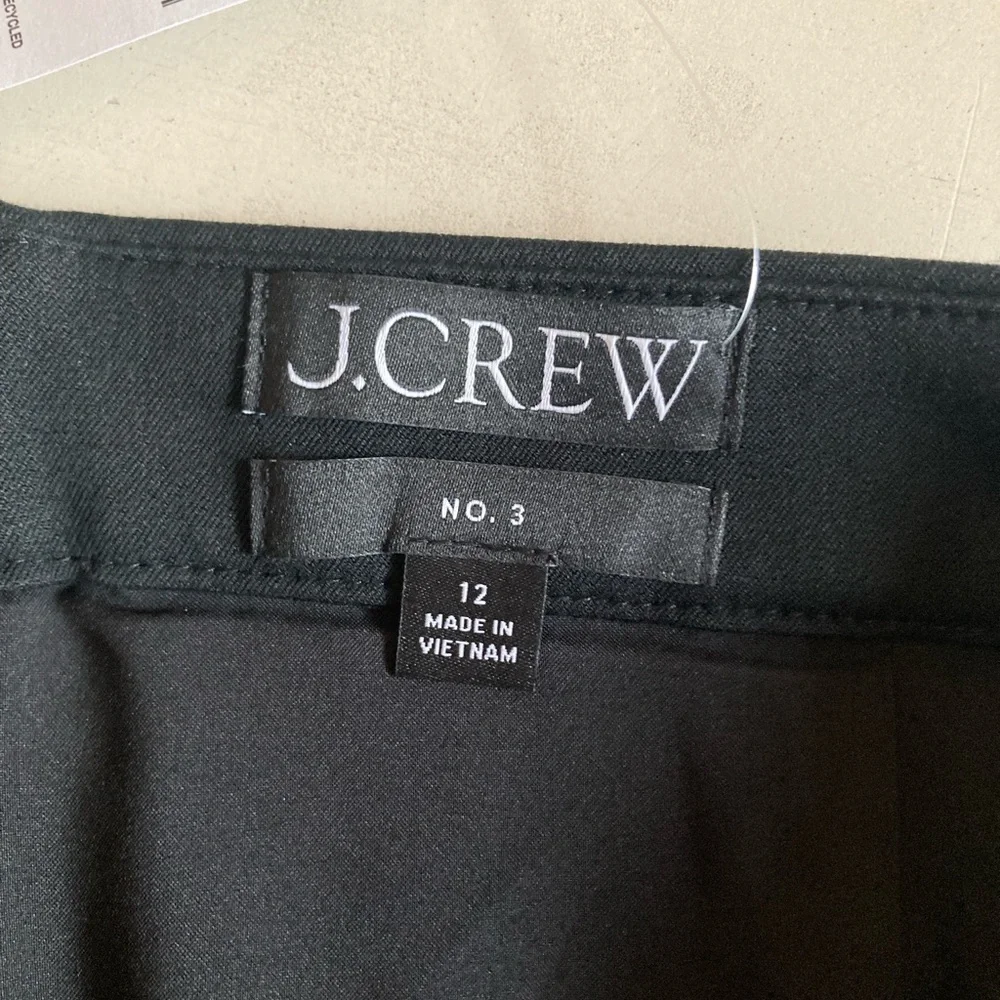 New w Tag: J Crew No 3 Pencil Skirt in Black. Size 12